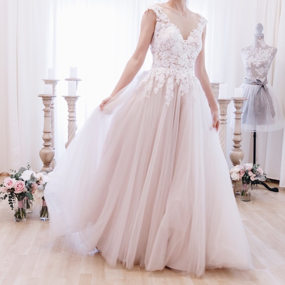 Eddy K 1226 Wedding Dress (fits like a 2) - Picture 1 of 8